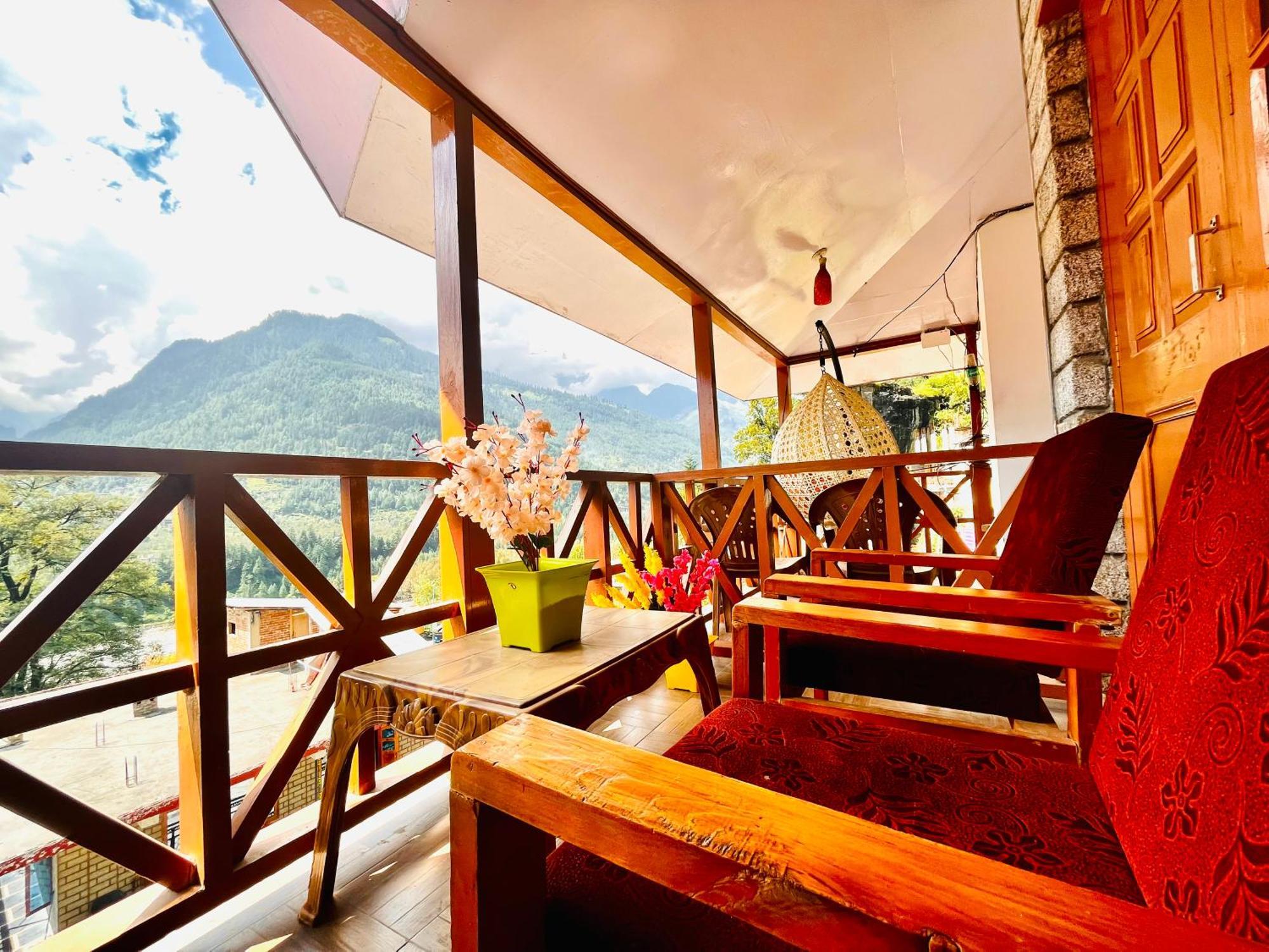 Sita Hotel & Cottage, Manali - A Boutique Wellness Hotel Exterior photo